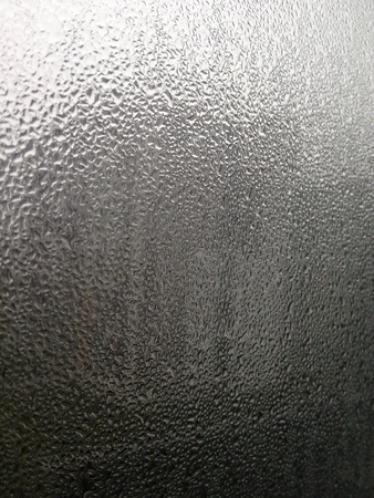 water drops on windowの素材
