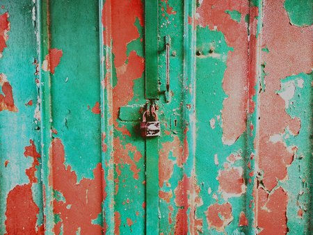 old rusty door with lockの写真素材