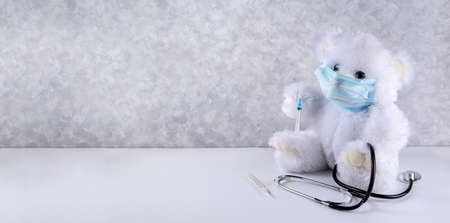 Image with a teddy bear.
