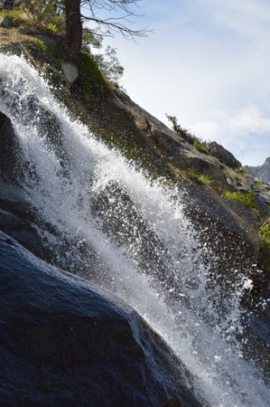 Waterfall in the Sierra Nevada mountains, Sierra Nevada, California, USAの写真素材