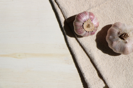 Garlic, Vegetables, Wood texture, Korean Food Ingredientsの写真素材