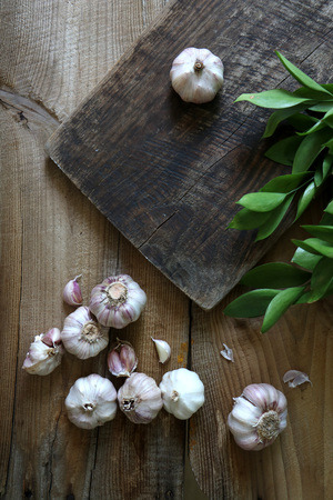 Garlic, Vegetables, Wood texture, Korean Food Ingredientsの写真素材