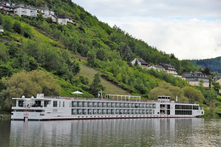 Romantic river cruises over the Rhine - medieval Cochem town. Germaniumのeditorial素材