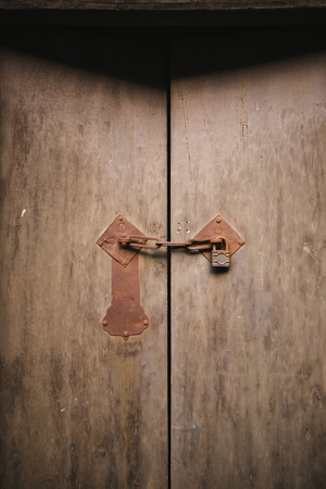 locked old door in Chinaの写真素材