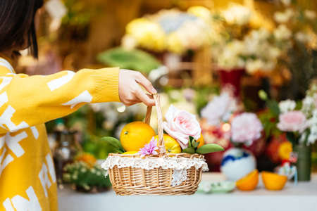 Ripe Navel orange and flowerの写真素材