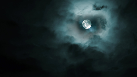 Full Moon And Cloudy Skyの写真素材