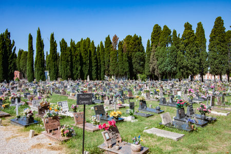 Venice, Italy- Aug, 2013: Graves in cemetery on island San Michele, Venice, Venetia, Venetian Lagoon, Italy, Europeのeditorial素材