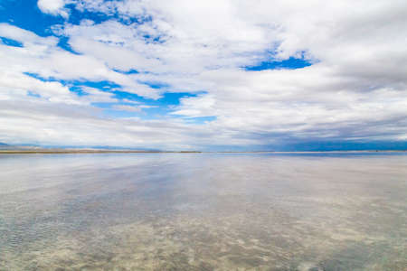 Scenery of Chaka Salt Lake, Chaka Town, Qinghai, Chinaの写真素材