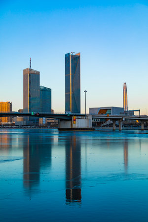 Evening scenery of high-rise buildings in Yujiapu, Binhai New Area, Tianjinのeditorial素材