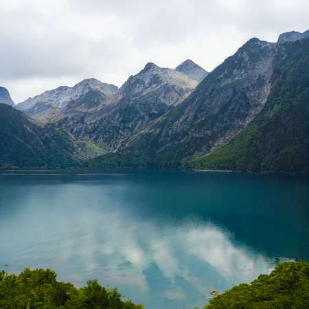 Scenic AI generated mountainous view