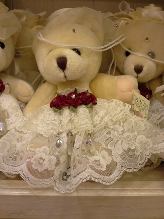 Pretty wedding bear as brideの素材