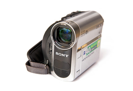 Sony DCR-HC51 Digital Handycam 800 Kpix - optical zoom: 40 x - Mini DV isolated on the white backgroundのeditorial素材