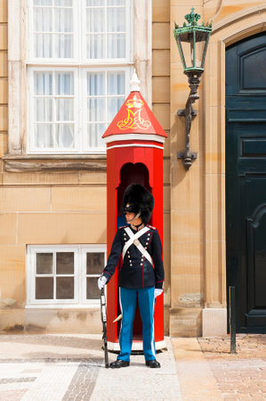 COPENHAGEN, DENMARK - JULY 2 Royal Guard in Amalienborg Castle on July 2, 2014 in Copenhagenのeditorial素材