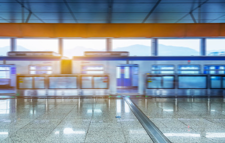 subway door opening,chongqing china.のeditorial素材