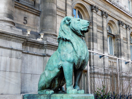 Lion statue at Paris City Hall Hotel de Villeのeditorial素材