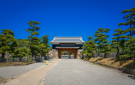 The cherry blossom gate of Takamatsu Castle, which was restored for the first time in 80 years...