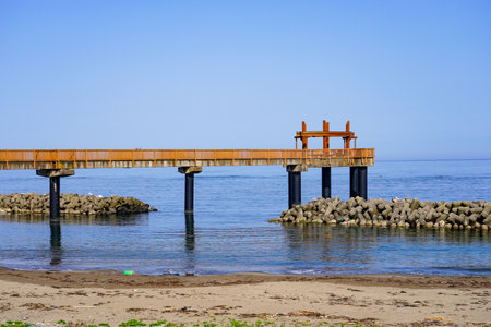 Yunagi Bridge jutting out into the clear Sea of Japan (Izumozaki Town, Niigata Prefecture)の写真素材