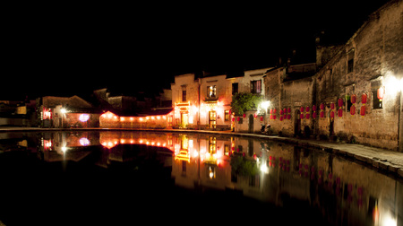 Anhui Huangshan: Hongcun Palus nightのeditorial素材