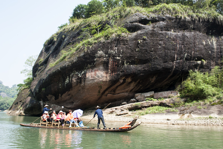 Fujian, Nanping: Wuyishan JIUQUXI river rafting well-known in the worldのeditorial素材