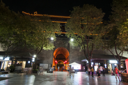 Night view of Xi'an ancient city wallのeditorial素材