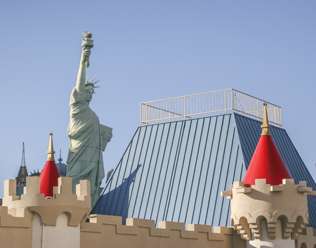 New York, New York hotel and casino  Statue of Liberty, Las Vegas, Nevada, USA.のeditorial素材