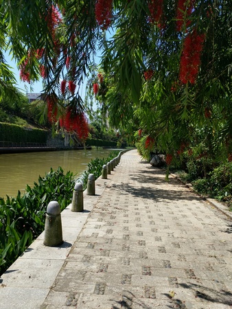 garden park corridor