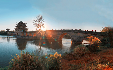 Shuanglong Bridge under sunsetのeditorial素材