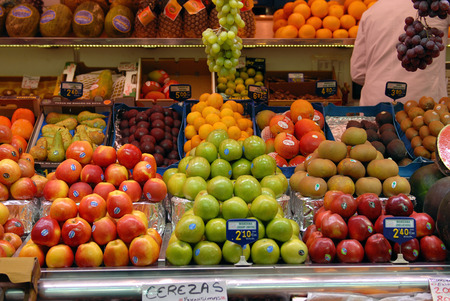 Fresh fruit at the market in Valencia, Spainのeditorial素材