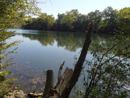 Peaceful Lake Taneycomo in Southern Missouriの写真素材