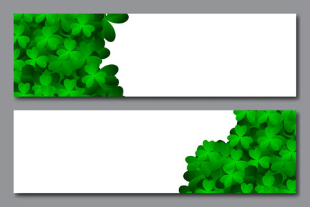 White banners with shamrock leaves. Realistic green clovers. Horizontal background. Vector illustrationのイラスト素材