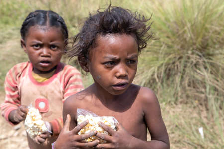 Editorial. The Children at the roadside in Madagascarのeditorial素材