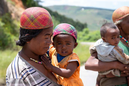 Editorial. The Children at the roadside in Madagascarのeditorial素材