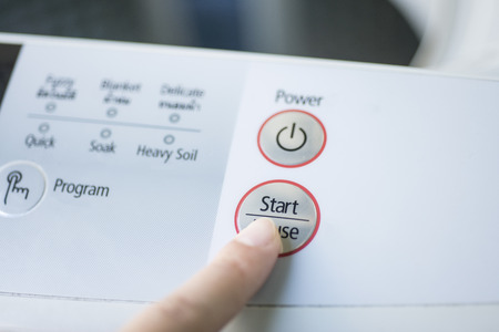 Finger push start button washing machine