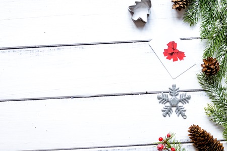 Online shopping for new year on wooden table top view.の写真素材