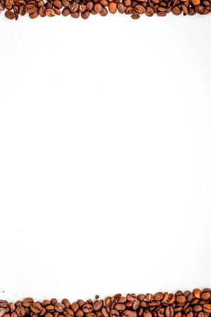 coffee beans on white table top view mock upの写真素材