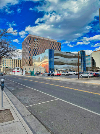 ALBUQUERQUE, NEW MEXICO, USA - March 8, 2023. View of Albuquerque Downtown and International airport also known as Sunportのeditorial素材