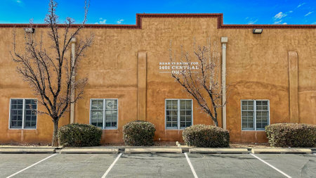Albuquerque, New Mexico, USA - March 7, 2023. 1401 Central Ave Office Propertyのeditorial素材