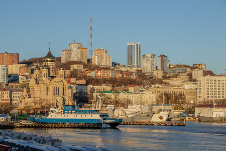 Vladivostok Russia 14 November 2018. View of the city of Vladivostok from The sea station in late autumnのeditorial素材