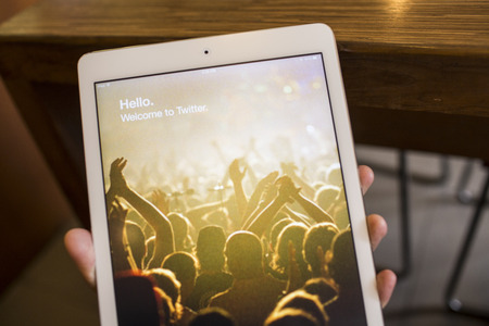 CHIANG MAI, THAILAND - SEPTEMBER 17, 2014: Twitter application sign in page Apple iPad Air. Twitter is largest and most popular social networking site in the world.のeditorial素材