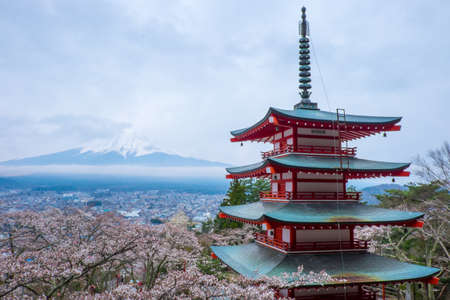 Red pagoda with mount Fujiのeditorial素材