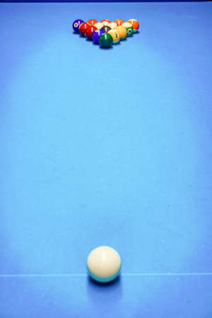 Billiards game - beginning of a game