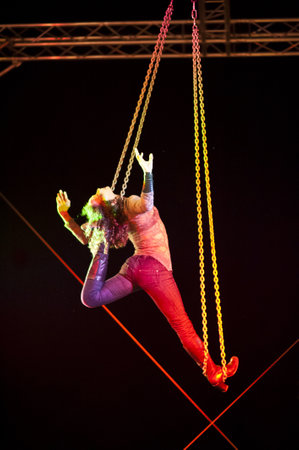 KIEL, GERMANY - AUGUST 19: Aerial Artist Liz Williams performes on the Duckstein Festival in Kiel, 2012 August 19のeditorial素材
