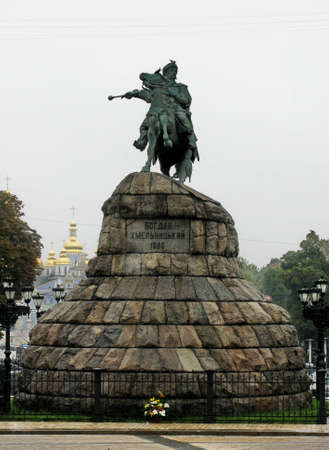Bogdan Khmelnitskiy monument in Kievの写真素材