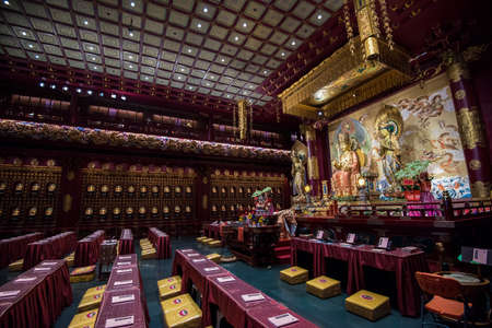 Singapore City,Singapore-September 08,2019: The Buddha Tooth Relic Temple is complex located in the Chinatown district of Singapore.のeditorial素材
