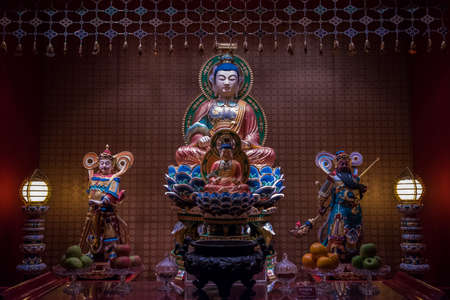 Singapore City,Singapore-September 08,2019: The Buddha Tooth Relic Temple is complex located in the Chinatown district of Singapore.のeditorial素材