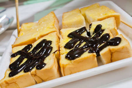 Toast topped with chocolate