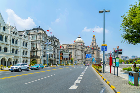 Streetscape in Shanghai, the Bundのeditorial素材