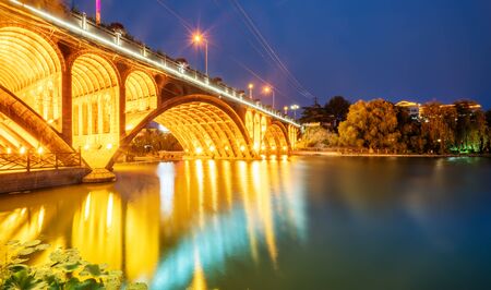 Qingzhou Bridge Night Sceneの写真素材