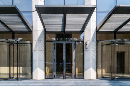 Shanghai Financial District Plaza Office Building Import and Export