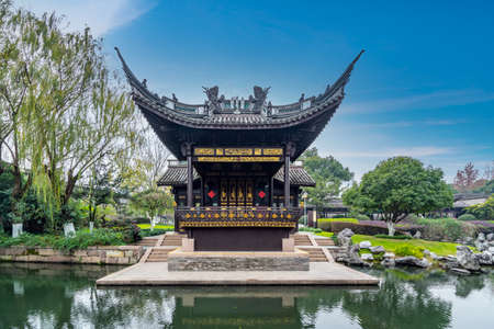 Street view of ancient buildings in Chinese-style gardens in Ningbo Yuehuのeditorial素材